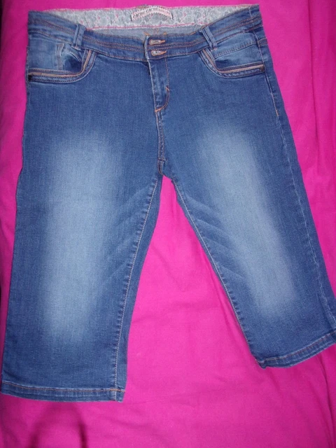 PANTACOURT JEAN'S FEMME Taille 42 - CACHE CACHE Comme neuf
