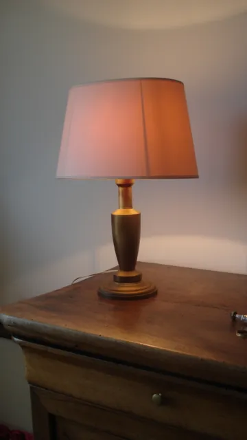 Belle lampe en bois doré massif forme balustre début XXe époque Art Déco.