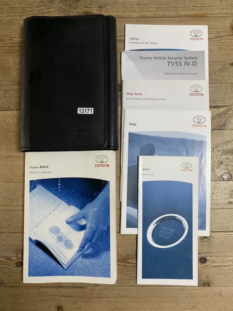 05-11 TOYOTA RAV4 OWNERS MANUAL HANDBOOK PACK & WALLET print 2005 Ref13171