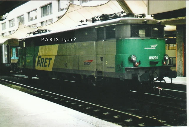 BB 09201 in PARIS station  