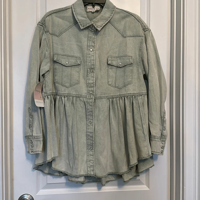 Denim oversized stone washed pleated Pearl snap jacket NWT size small