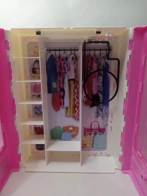 Barbie Fashionistas Ultimate Dream Closet Wardrobe Carrying Storage Case