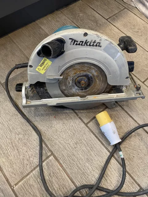 Makita Circular Saw 5903R Circular Saw 110v Corded 9" 235mm blade Working