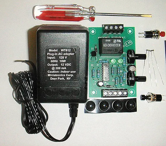 Miniatronics Automatic Reversing Unit With Optical Sensors & Push Button SP RU11
