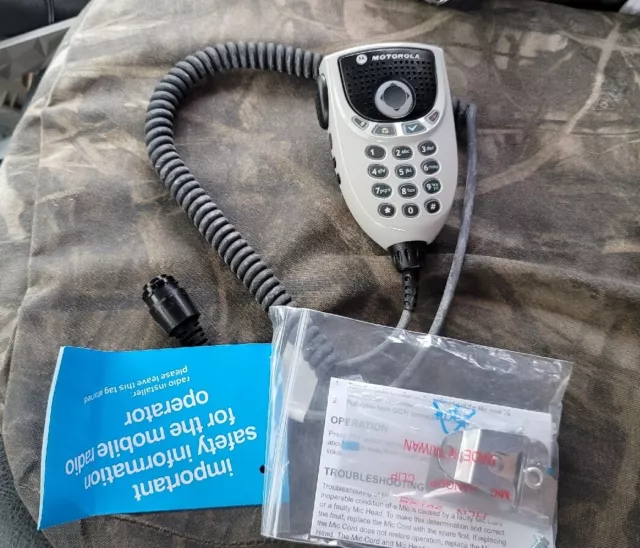 NEW Motorola HMN4079G Heavy Duty DTMF keypad Palm Mic for APX & XTL radios.