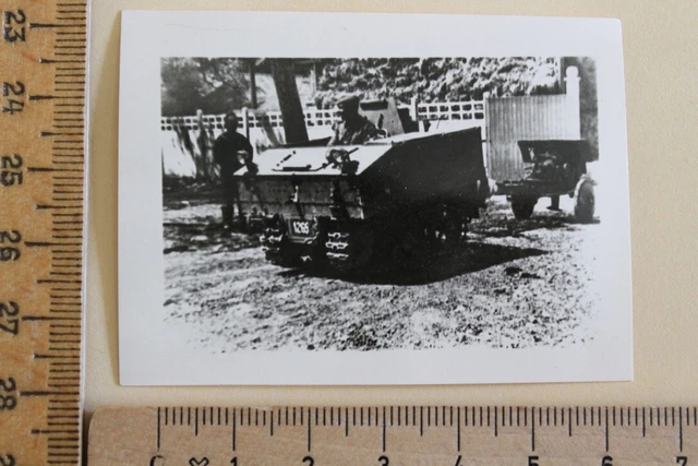 FOTO PHOTO 2. Weltkrieg WK2 2 Wehrmacht Panzer Beute kleiner