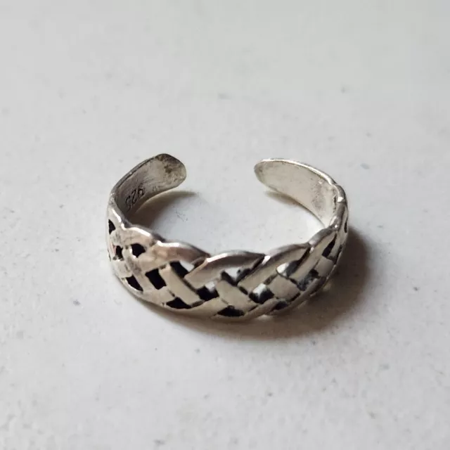 STERLING SILVER CELTIC Style Toe Ring Marked 925 1.5 Grams Size 3.5 $1. ...