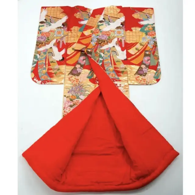 Uchikake Japanese Kimono Color striking bride Classic Embroidered