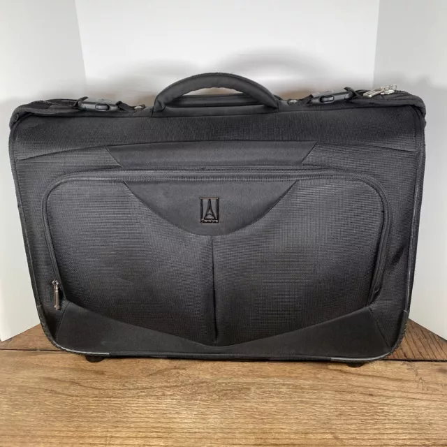 Travelpro Maxlite Lightweight Carry-On Rolling Garment Bag, Black, 22-Inch