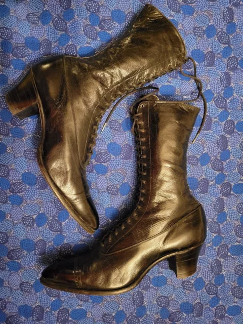 Antique Vintage Victorian Womens black lace-up shoes boots. Super Condition!