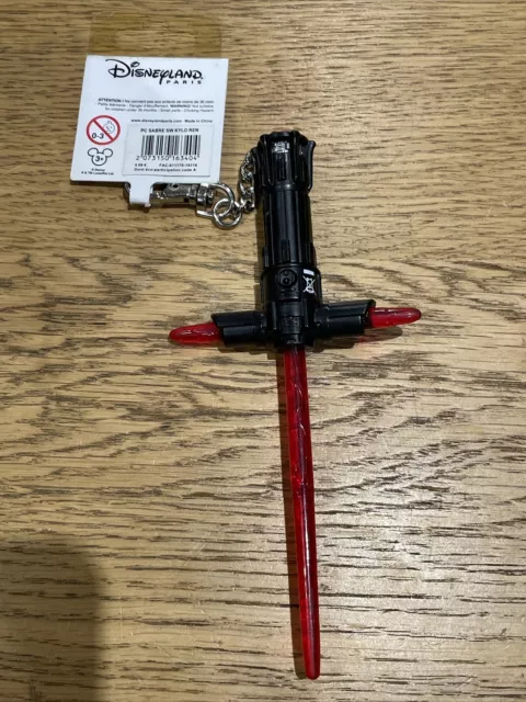 Star Wars Red Lightsaber Kylo Ren Keychain Key Ring New DisneyLand Parks Pari