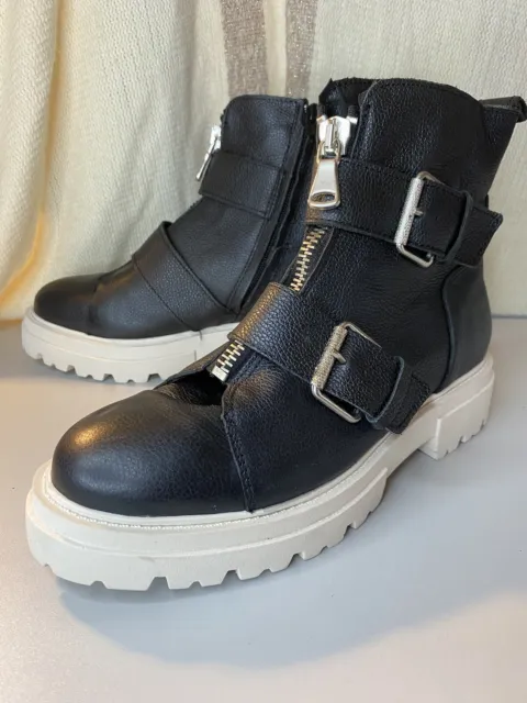 DOLCE VITA AVARI Lug Sole Buckled Boots Black Leather Women's 9