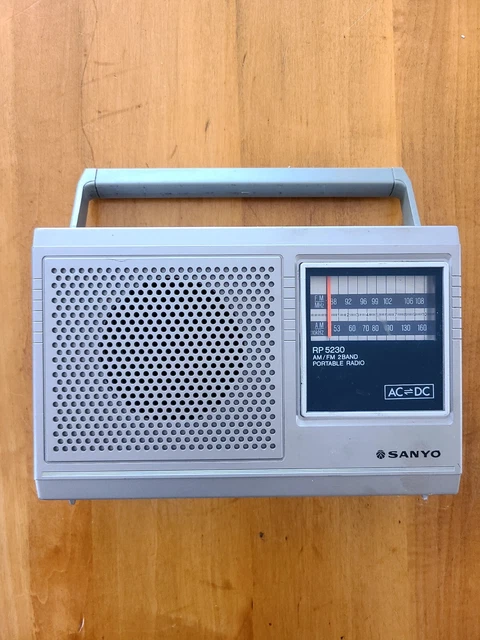 SANYO RP-5230F (1980) Vintage AM/FM Portable Radio Tested And Working £ ...