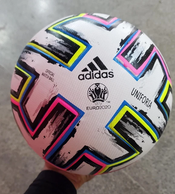 Ballon Officiel UEFA Euro 2012 Tango 12 - Taille 5, Cuir Composite, Neuf Sous Blister