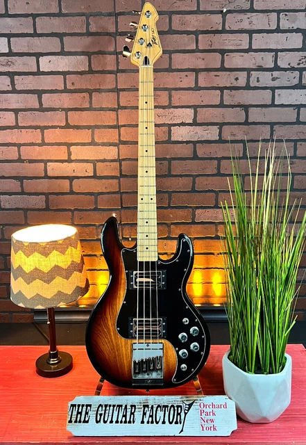 1983 Peavey T-40 Electric Bass Guitar w/ Chainsaw Case - 3 Tone Sunburst - USA