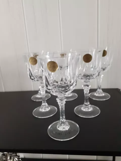 6 verres à vin rouge  en cristal d'Arques modèle Auteuil H 15.3  cm neuf