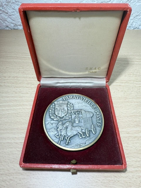 Médaille en bronze par Julien et Nina Lefèvre pour Cabinet des