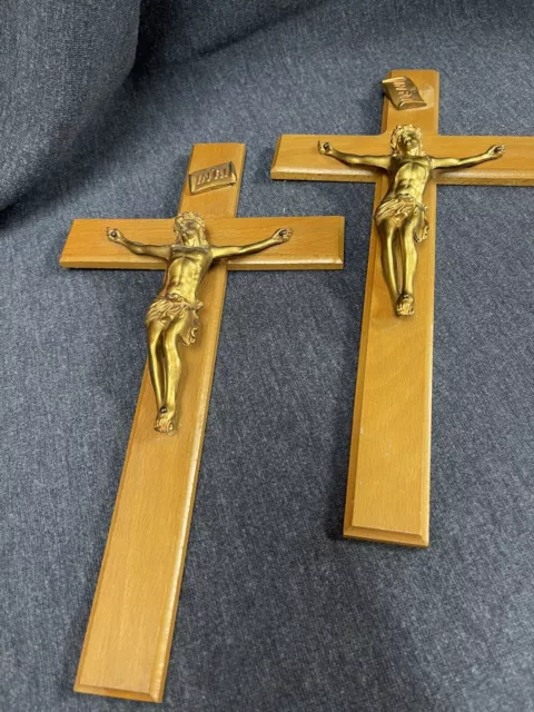 Pair Vtg INRI Wooden Wall Hanging Crucifix Cross Wood & Metal Jesus Christ 12”