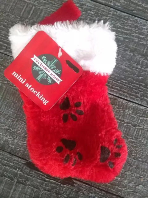 Mini bas de Noël avec pattes d'animal 6" fausse fourrure rouge et blanc neuf 3