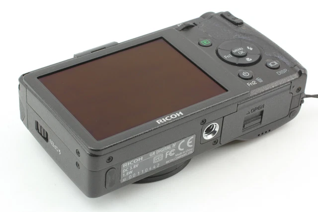SH:895 [Near MINT] Ricoh GR Digital IV 10.4MP Digital Camera From JAPAN 4