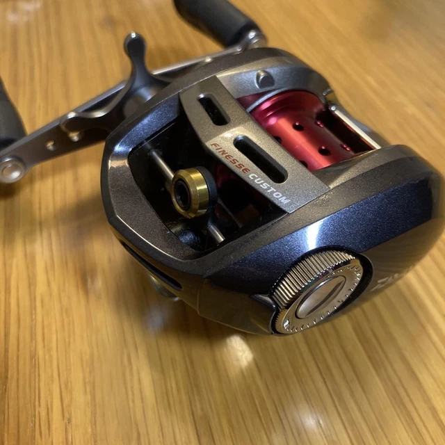 Daiwa ALPHAS 105H Finesse Custom ベイトリール ベイトリール 「ダイワ アルファス フィネスカスタム 105HL」を