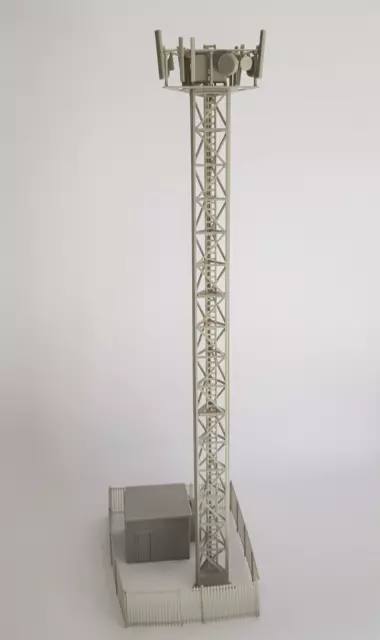 Model Railway Mobile Radio Mast and Utility Building Kit 1:76 OO gauge/scale