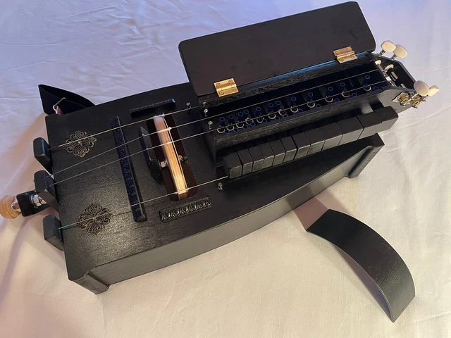 Black Hurdy Gurdy 3