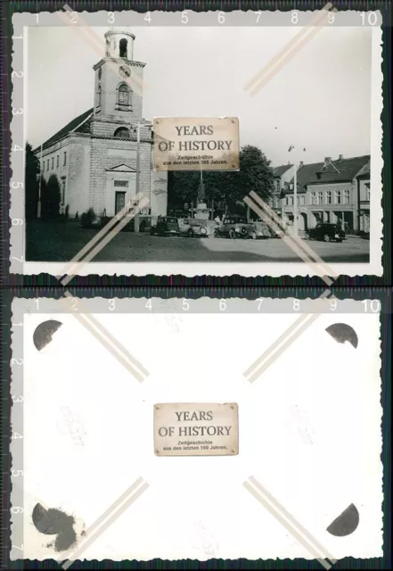 Foto  Husum Nordfriesland Marktplatz Kirche Fahrzeuge Pkw 1939