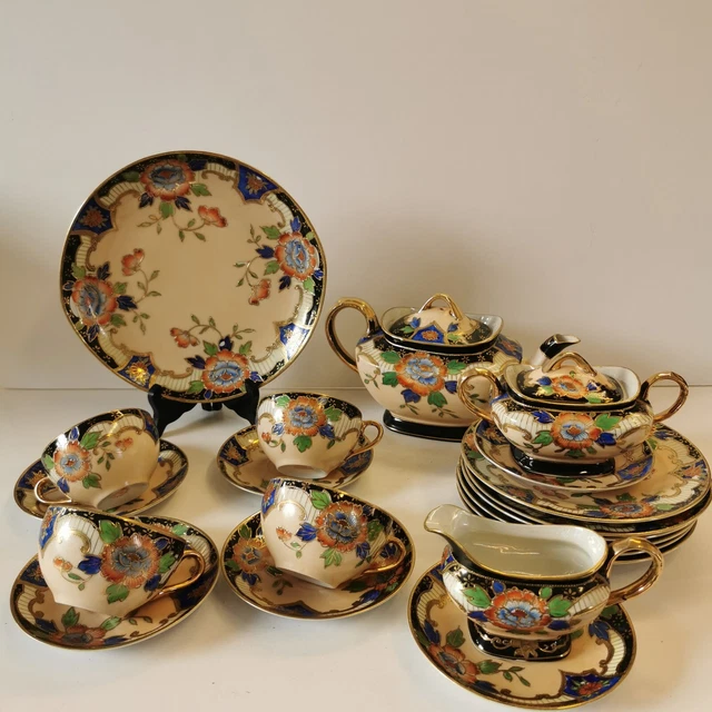 VINTAGE JAPANESE SAMURAI hand painted tea/coffee set 20 Pieces Gilt Tea