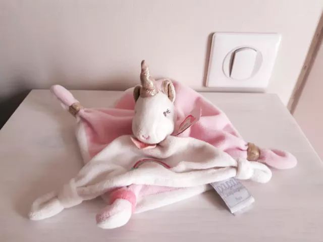 DOUDOU et Compagnie licorne rose carré happy