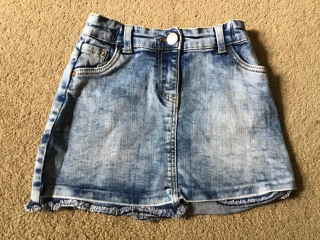 Immaculate Girls Bundle Skirts/Tops/Cardigan Mostly Gap Some New Age 4/6 Years 2
