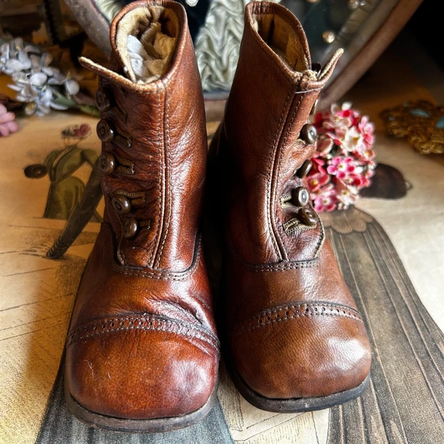 Stivali antichi 1920 30 in pelle abbottonati bambino Twinkies Hamilton marrone scarpa co