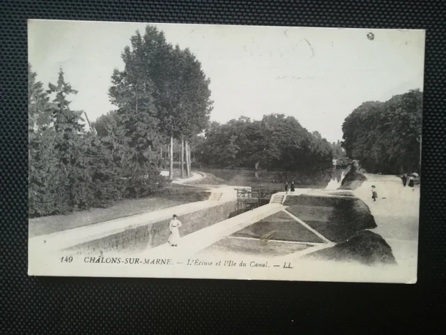 CPA 51 CHALONS-SUR-MARNE - L'Ecluse et l'Ile du Canal