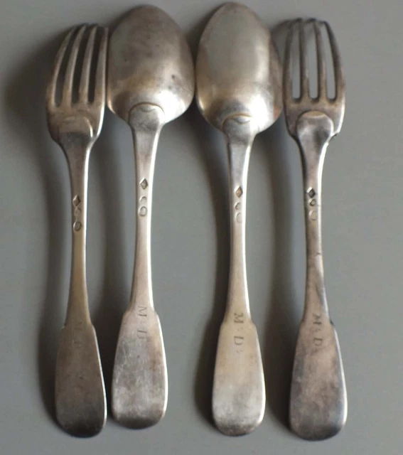 Lot de 3 fourchettes anciennes – Argent / Métal argenté