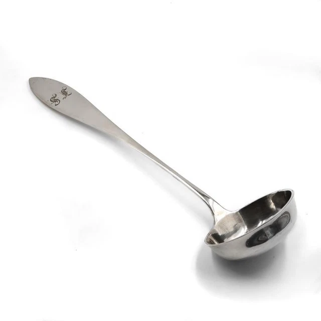 Schöpfkelle in 13 Lot Silber mit verzierten Monogramm F/S Biedermeier 1840