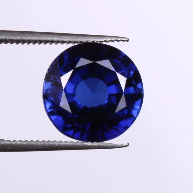 PIERRE PRÉCIEUSE SAPHIR BLEU ROYAL VIF NATUREL 4,49 CT CHAUFFÉE
