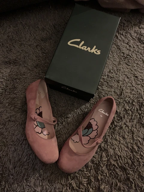 Clarks ladies kitten heel on sale shoes