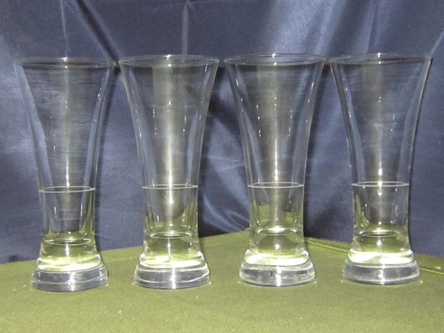 Lot De 4 Anciens Verres à Spiritueux Transparents Avec Monogramme ‘N’ Et Couronne Dorée