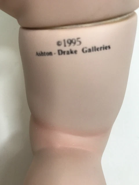 The Ashton-Drake Galleries "Good As Gold" Porcelain Sleeping Baby 5