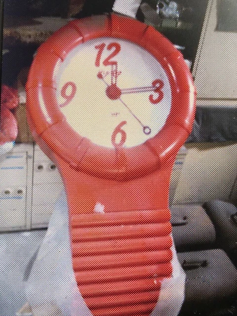 Montre Hip Hop Vintage Années 80 – Étanche, Boîtier Plastique 32mm, Mouvement Quartz, Unisexe