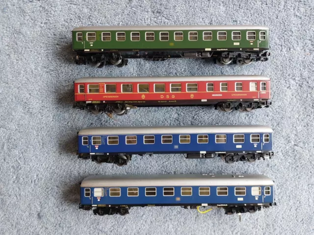 Märklin H0 Blech D-Zug Wagen 4x mit Rücklicht 2x 1. Klasse, 1x 2. Klasse und DSG