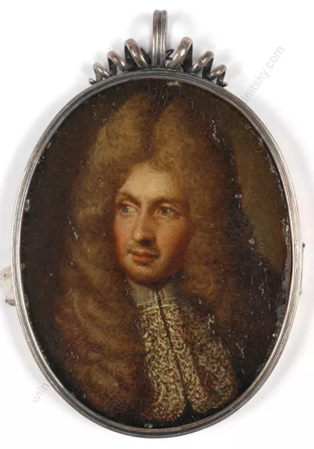 "Portrait of a gentleman" French oil on copper miniature, late 17th century (m)