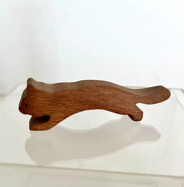 OSTHEIMER vintage wooden running cat figure. Hand crafted. Preowned
