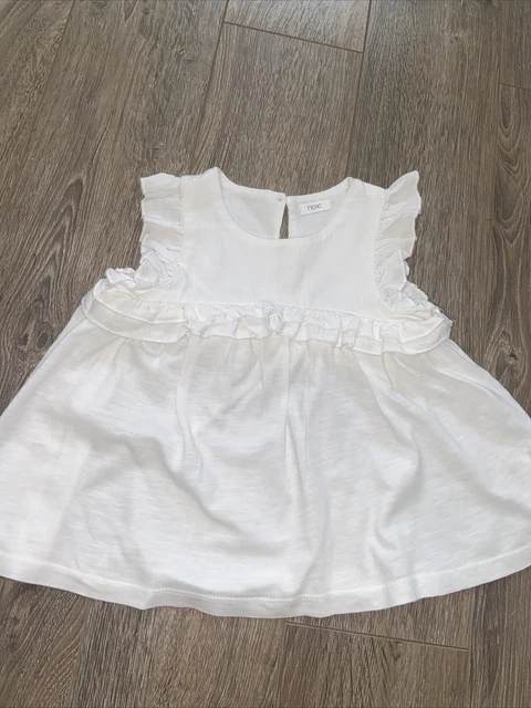 Bellissimo pacchetto abito estivo NEXT ragazze pantaloncini fronzoli età 5 3
