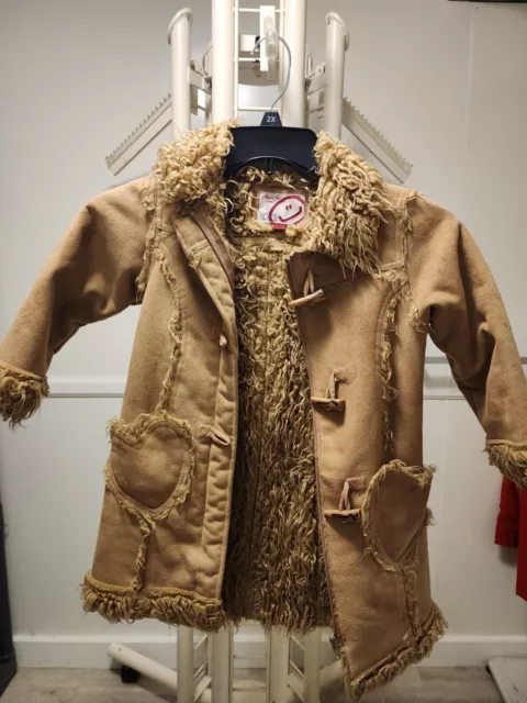 The Childrens Place Size 5/6 Girls Coat sharpa lined, suede hearts, zip up.