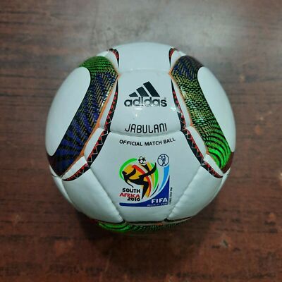 Ballon De Football Officiel JABULANI Coupe Du Monde 2010 FIFA Taille 5 - Neuf - Collé Thermiquement