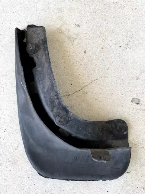 VW Jetta Mk5 Left LH Driver Rear Mud Flap
