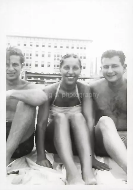 Vintage FOUND PHOTOGRAPH bw MID CENTURY BEACH PORTRAIT Original Snapshot 19 18 Q