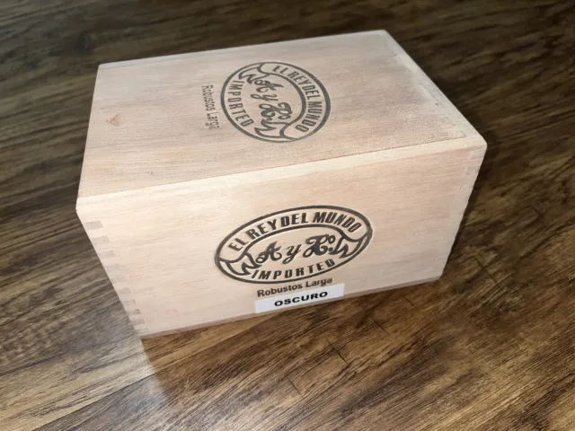 Empty Wooden Cigar Box El Rey Del Mindoro Robustos