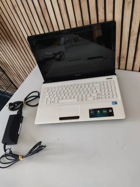 pc portable / Asus / blanc / X52F / HS - hors service